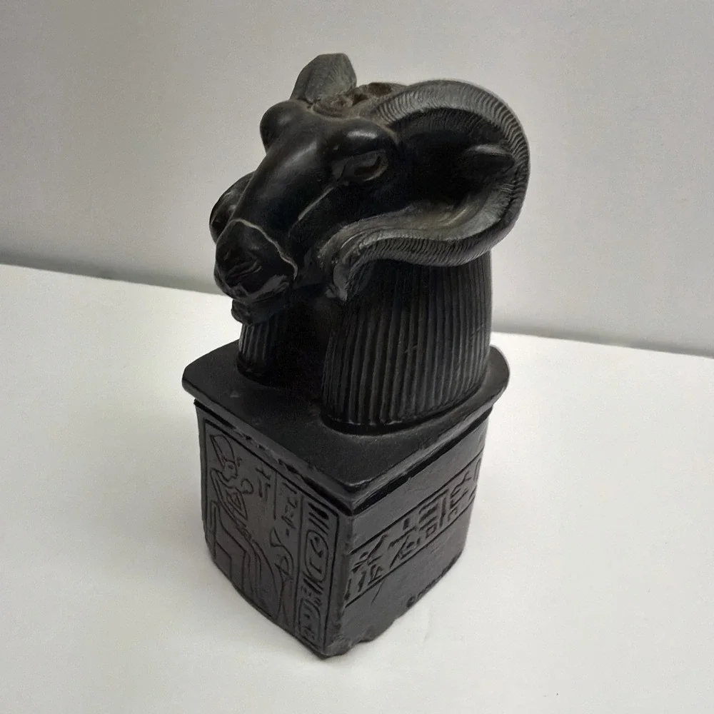 Vintage MMA Museum Repro Egyptian Ancient Ram's Head Seal Desk Paper Weight